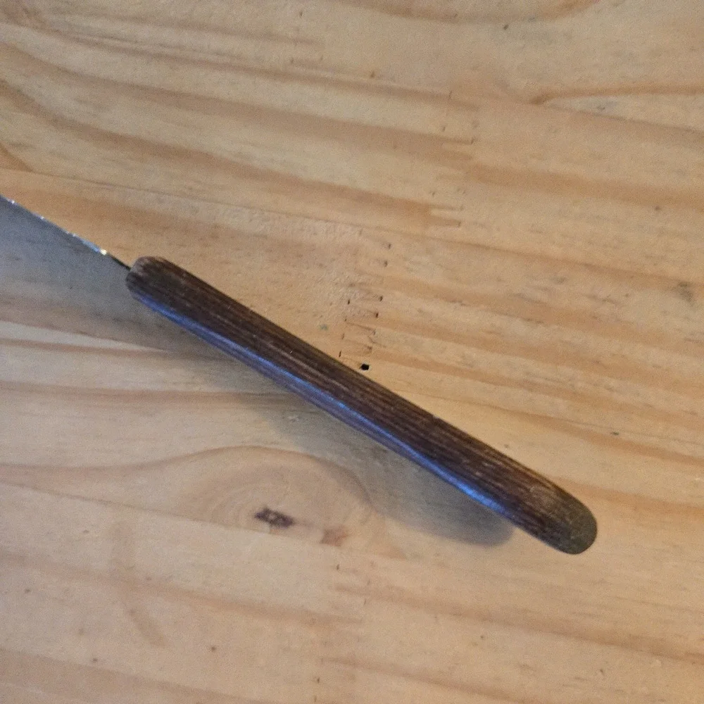 VTG Ekco Serrated Kitchen Knife 9.5